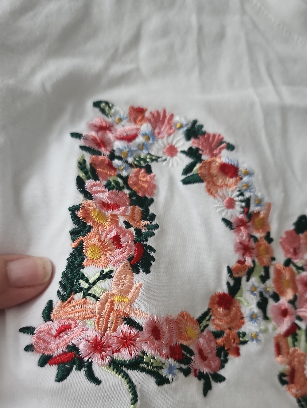 Dolce Gabbana Medium Size Tshirt - Picture 2 of 11